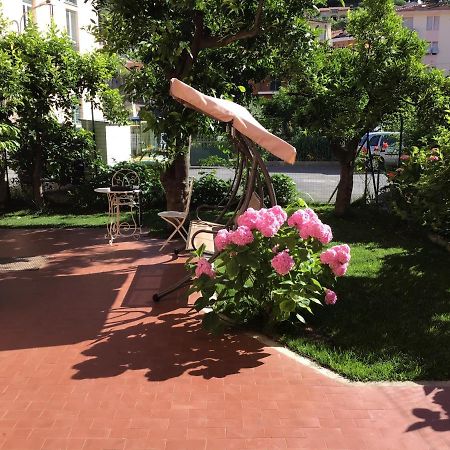 Casa Luigia Rooms Mtb In Finalborgo Bike Room Tour Ebike Trekking Finale Ligure Exteriör bild