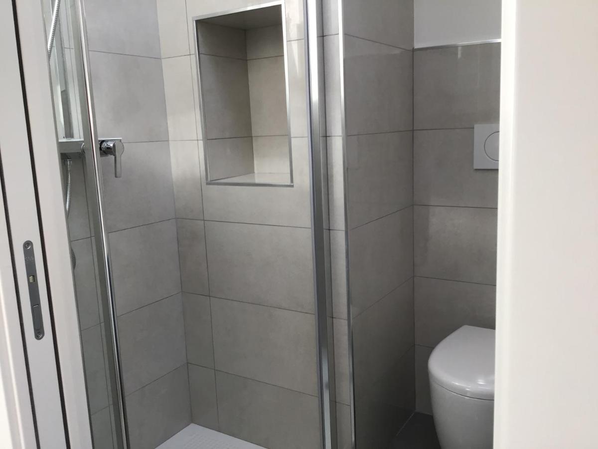Casa Luigia Rooms Mtb In Finalborgo Bike Room Tour Ebike Trekking Finale Ligure Exteriör bild