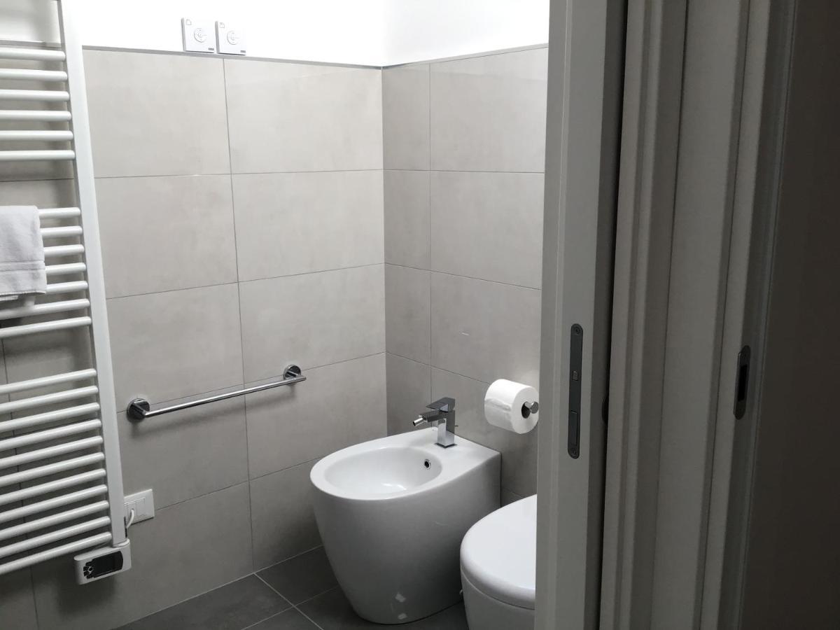 Casa Luigia Rooms Mtb In Finalborgo Bike Room Tour Ebike Trekking Finale Ligure Exteriör bild