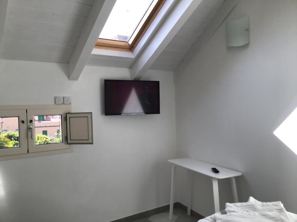 Casa Luigia Rooms Mtb In Finalborgo Bike Room Tour Ebike Trekking Finale Ligure Exteriör bild