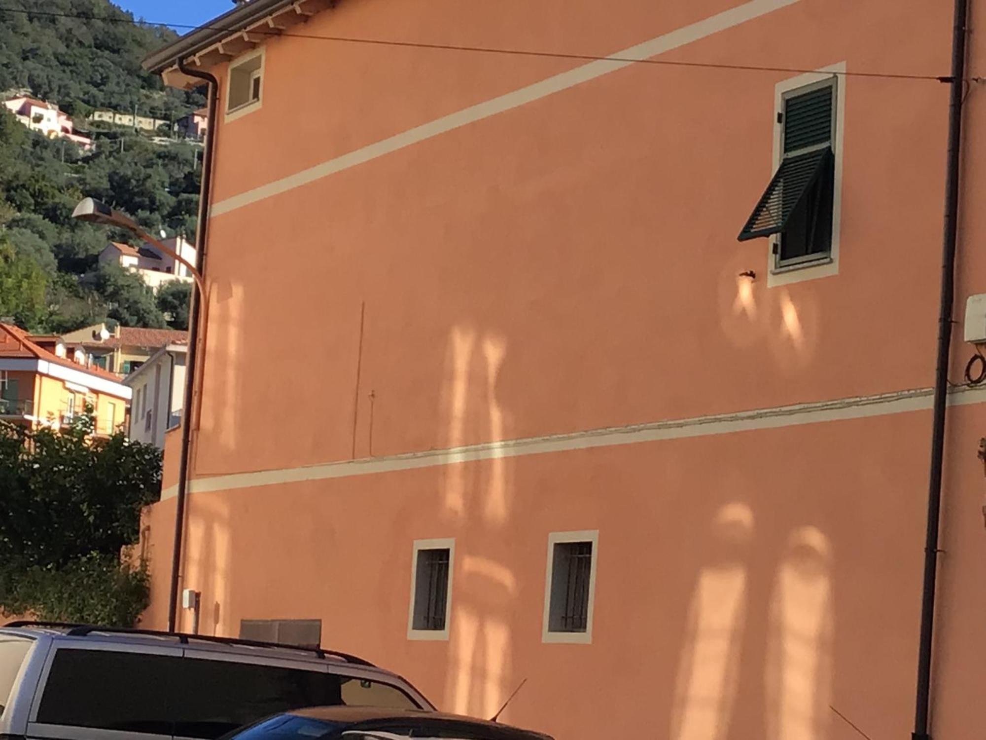 Casa Luigia Rooms Mtb In Finalborgo Bike Room Tour Ebike Trekking Finale Ligure Exteriör bild