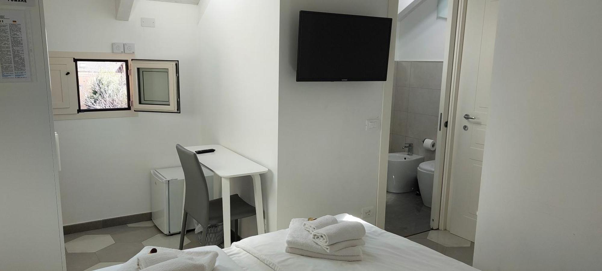 Casa Luigia Rooms Mtb In Finalborgo Bike Room Tour Ebike Trekking Finale Ligure Exteriör bild