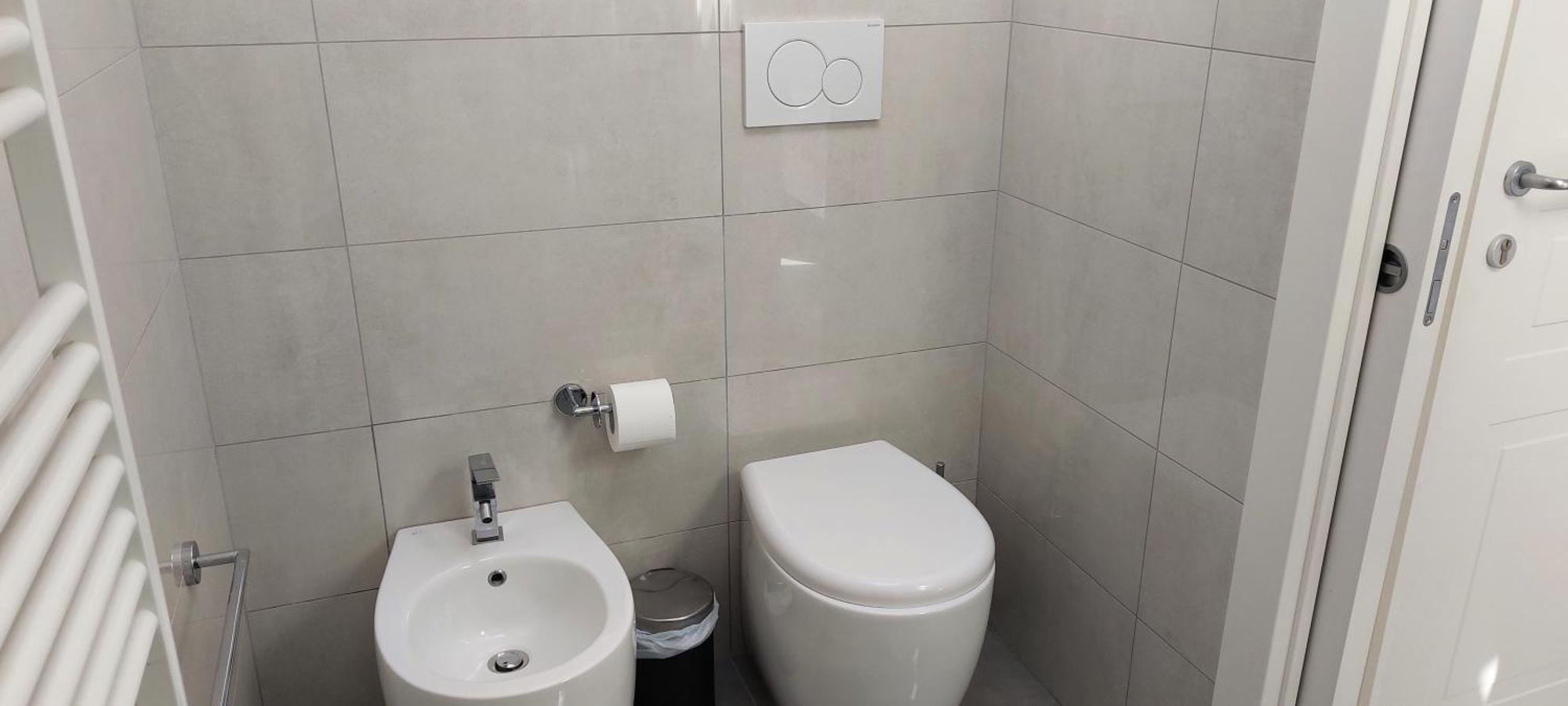 Casa Luigia Rooms Mtb In Finalborgo Bike Room Tour Ebike Trekking Finale Ligure Exteriör bild